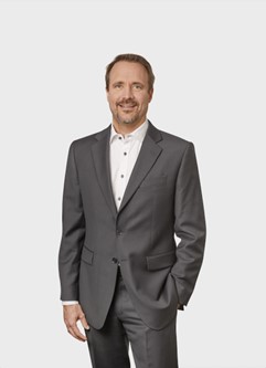 Daniel Riss, Leiter Business Area Business Applications & Data Analytics bei Axians DeutschlandQuelle: Axians